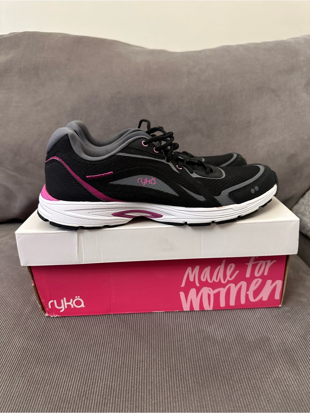 Ryka Sky Walk Fit Womens Walking Shoes Black Pink Grey Sneakers 8.5M